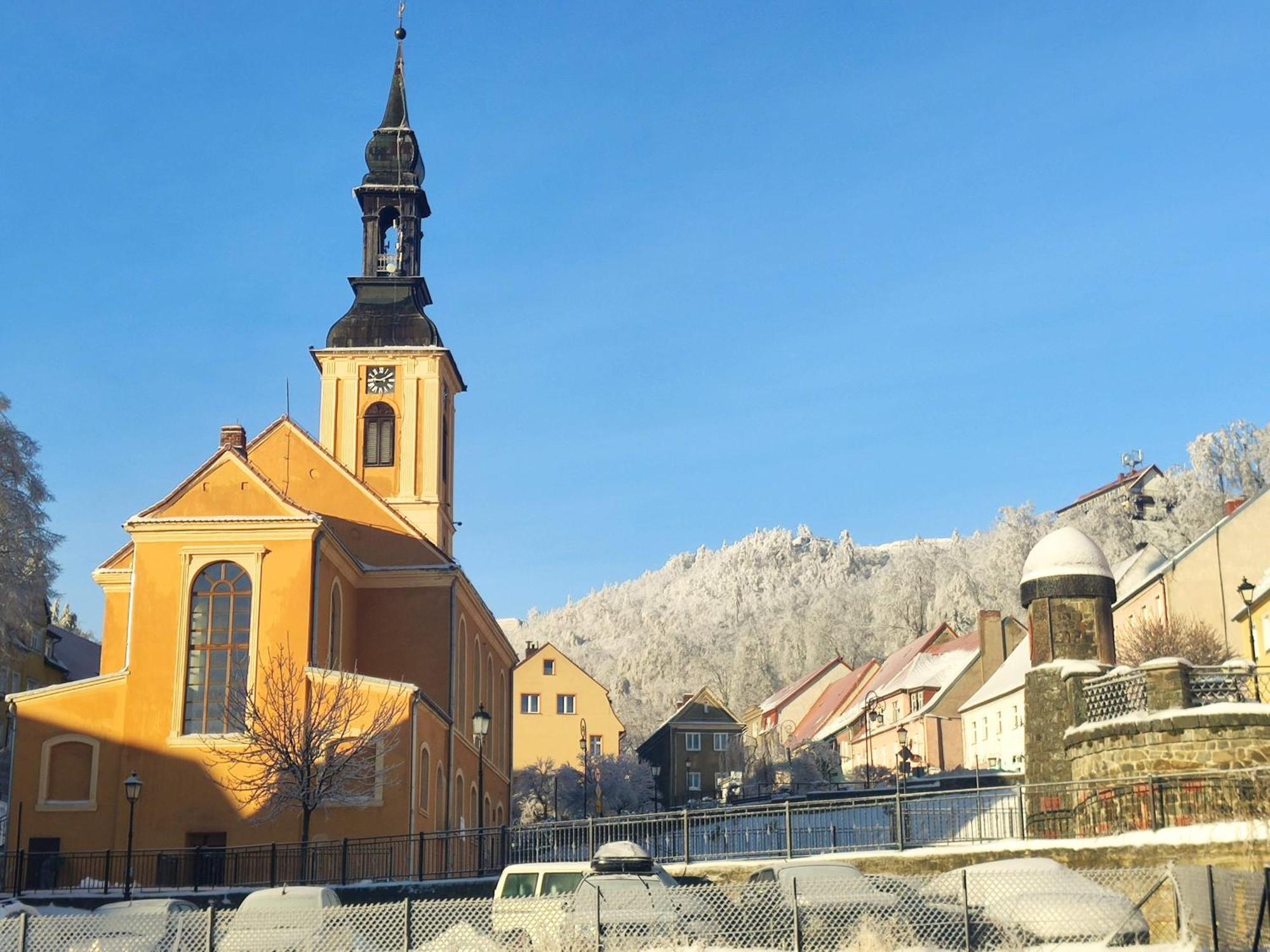 Apartamenty I Pokoje Goscinne "Wacus" Srebrna Góra Exteriör bild