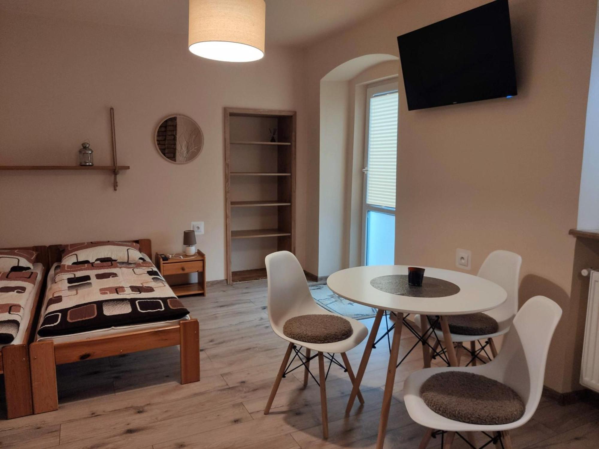 Apartamenty I Pokoje Goscinne "Wacus" Srebrna Góra Exteriör bild