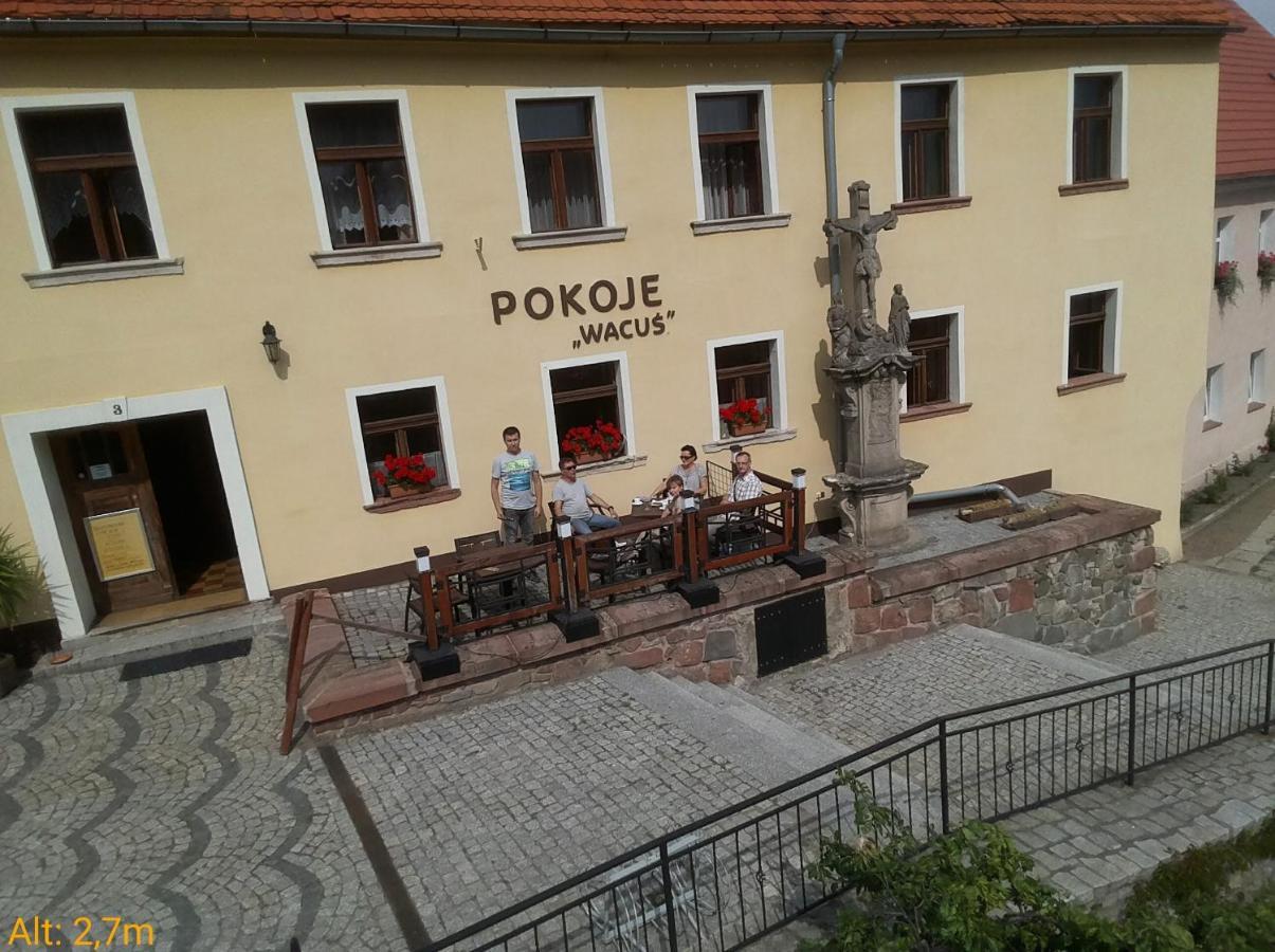 Apartamenty I Pokoje Goscinne "Wacus" Srebrna Góra Exteriör bild